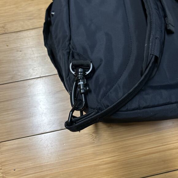 Pacsafe Metrosafe LS350 Anti Theft Black Backpack Travel RFID Safe Lightweight - Picture 10 of 11